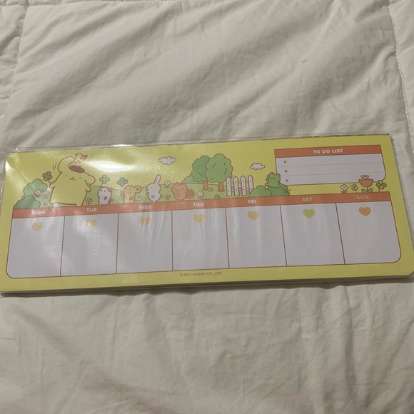Yellow Pompompurin Sanrio Weekly Planner Pad - Picture 3 of 13
